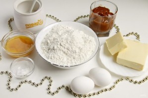 Пирожные "Медовые сласти" на Новый год 2024 Пирожные "Медовые сласти" на Новый год 2024