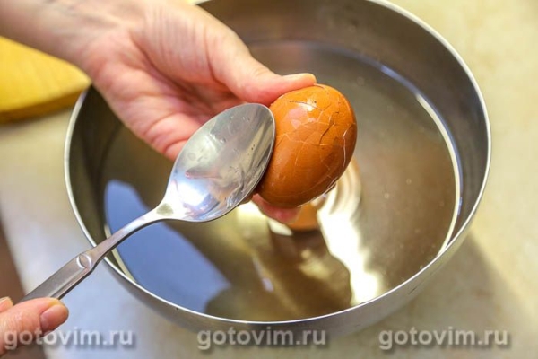 Поке с авокадо, брокколи и яйцом Поке с авокадо, брокколи и яйцом