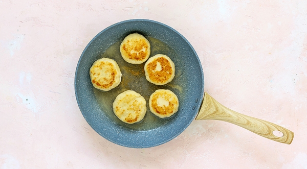 Манные биточки как в детском саду, пошаговый рецепт с фото на 254 ккал