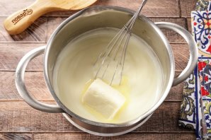 Торт из песочной крошки со сметанным кремом Торт из песочной крошки со сметанным кремом