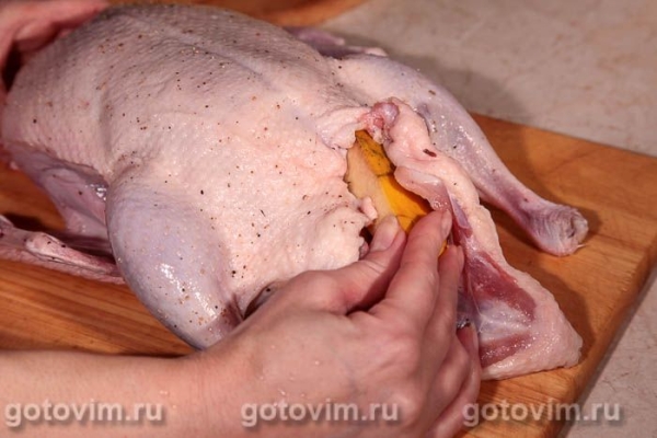 Утка с айвой в духовке Утка с айвой в духовке