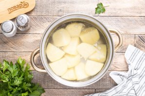 Зеленое лобио с картофелем Зеленое лобио с картофелем