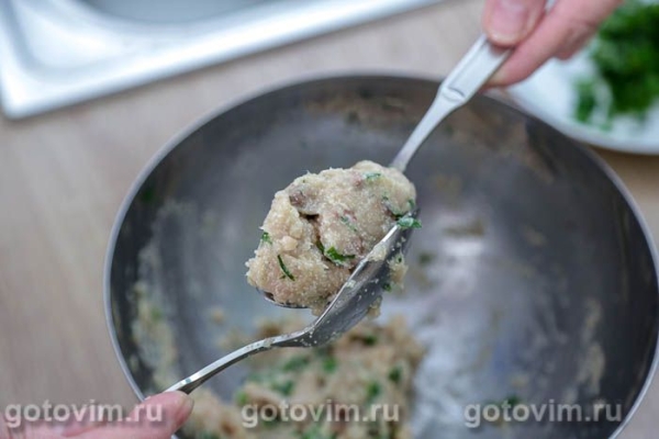 Котлеты из скумбрии с манкой (в мультиварке)