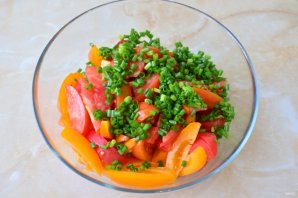 Особый салат из разноцветных помидоров Особый салат из разноцветных помидоров