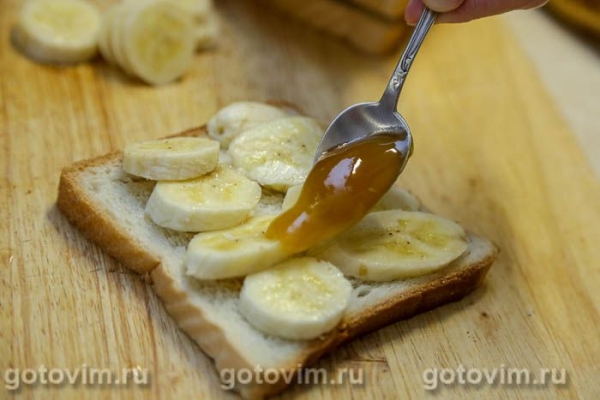 Сэндвич с бананом и мёдом