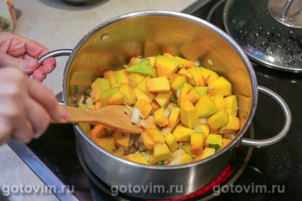 Перловка с тыквой и изюмом Перловка с тыквой и изюмом