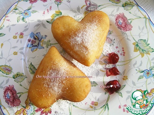 Пончики с брусникой Пончики с брусникой