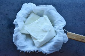 Творожный сыр с вялеными томатами Творожный сыр с вялеными томатами