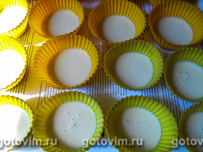 Поповеры с салатом из крабовых палочек Поповеры с салатом из крабовых палочек