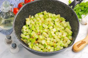 Икра кабачковая на сковороде