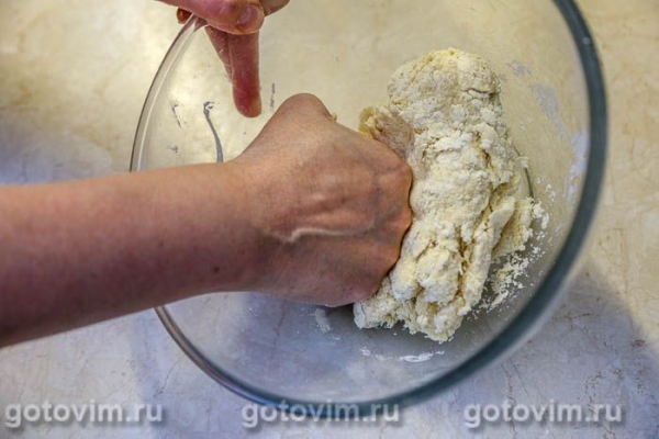 Суп со свекольной ботвой и жареными клецками Суп со свекольной ботвой и жареными клецками