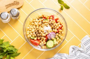 Салат с мятой