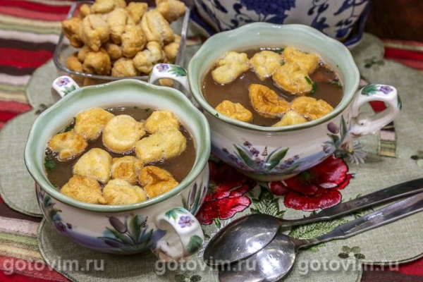 Суп рыбный с жареными клецками Суп рыбный с жареными клецками