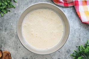 Шоколадный торт с малиной и голубикой