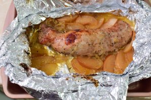 Свиная вырезка с яблоками и корицей Свиная вырезка с яблоками и корицей