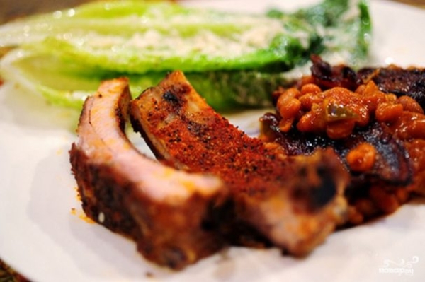 Жареные свиные ребрышки в духовке Жареные свиные ребрышки в духовке