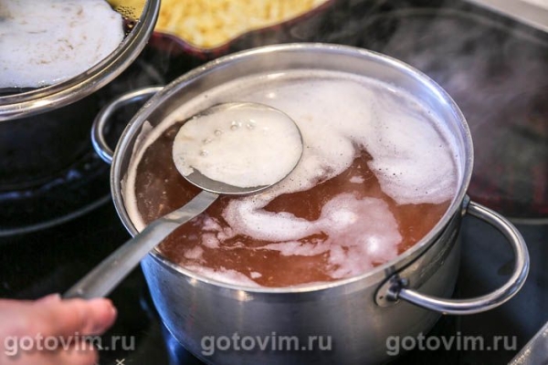 Гороховый суп с копченостями &laquo;Лондонский смог&raquo; (Pea soup &laquo;London smog&raquo;)
