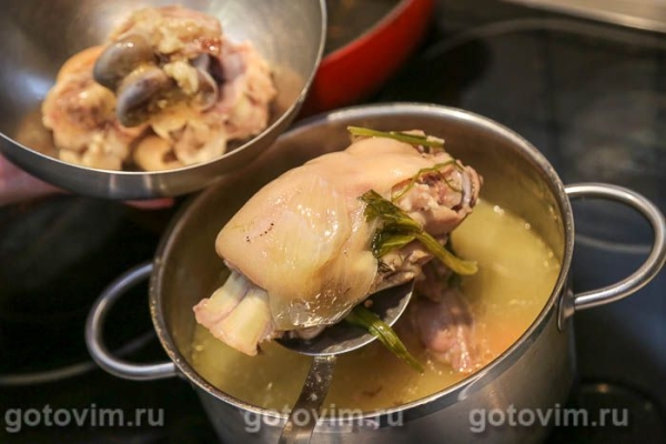 Мужужи из свиных ножек (холодец по-грузински) Мужужи из свиных ножек (холодец по-грузински)