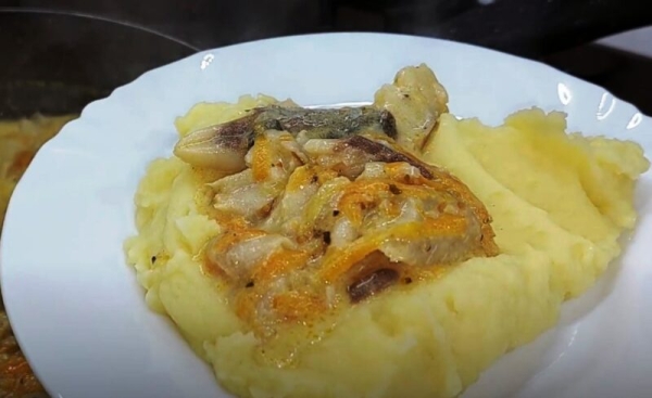 Готовлю рыбу вкусно, просто и без косточек. Сытный обед из бюджетной рыбы: даже жарить не нужно Готовлю рыбу вкусно, просто и без косточек. Сытный обед из бюджетной рыбы: даже жарить не нужно