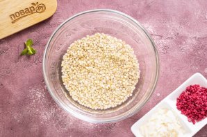 Сырки из зеленой гречки