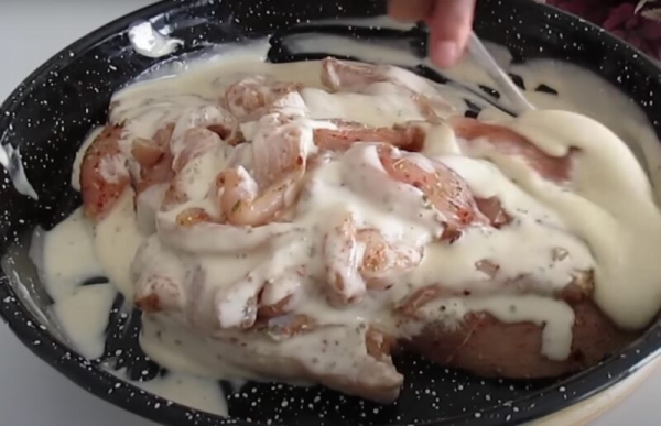 Просто, дешево и очень сочно. Самый вкусный рецепт курицы на ужин: блюдо на каждый день Просто, дешево и очень сочно. Самый вкусный рецепт курицы на ужин: блюдо на каждый день