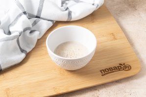 Домашний квас из черного хлеба на сухих дрожжах Домашний квас из черного хлеба на сухих дрожжах