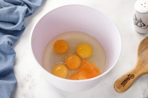 Пышный омлет в аэрогриле Пышный омлет в аэрогриле