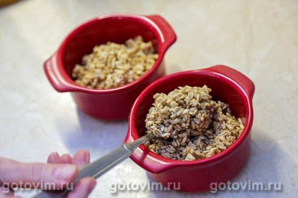 Каша из цельного овса в горшочках (в духовке) Каша из цельного овса в горшочках (в духовке)