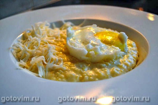 Пшённая каша с плавленым сыром и яйцом Пшённая каша с плавленым сыром и яйцом