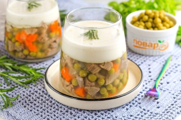 Заливное "Провансаль" из говядины Заливное "Провансаль" из говядины