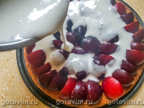 Пирог со сливами и безе Пирог со сливами и безе