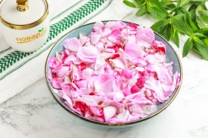 Сироп из лепестков роз Сироп из лепестков роз