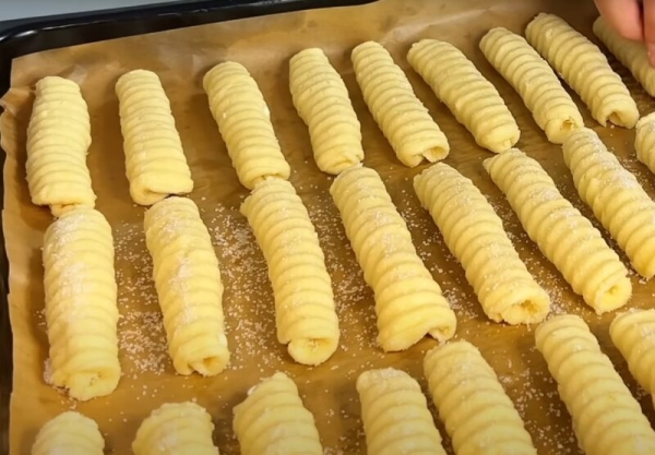 Гора нежности к вашему чаю: рецепт творожных трубочек, которые тают во рту и готовятся на скорую руку! Гора нежности к вашему чаю: рецепт творожных трубочек, которые тают во рту и готовятся на скорую руку!