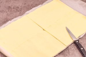 Слоеный торт "Лентяйка" Слоеный торт "Лентяйка"