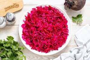 Капуста, квашенная со свеклой Капуста, квашенная со свеклой