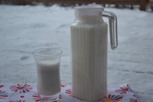 Молоко из цельного овса и воды Молоко из цельного овса и воды