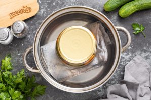 Огурцы с морковью на зиму Огурцы с морковью на зиму