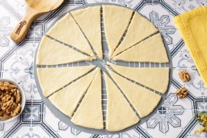 Рогалики с корицей и орехами Рогалики с корицей и орехами