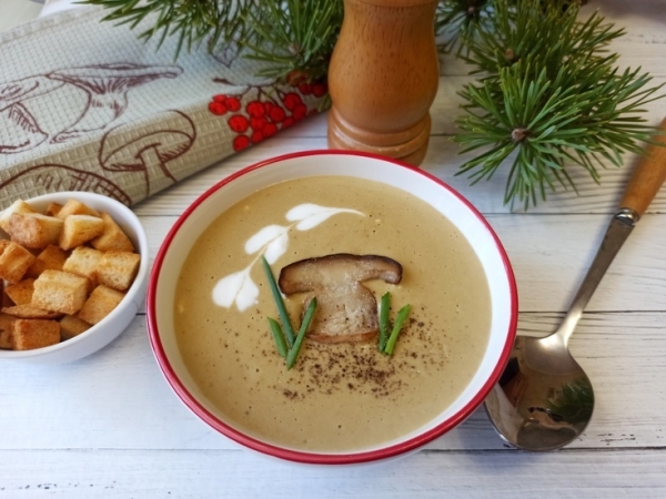 Суп-пюре из белых грибов Суп-пюре из белых грибов