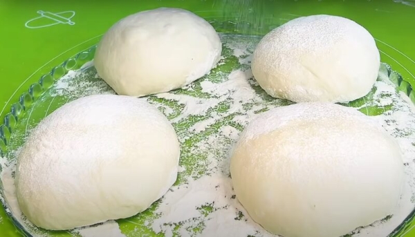 Лучшее тесто для пиццы. Рецепт с любой начинкой на тонком тесте Лучшее тесто для пиццы. Рецепт с любой начинкой на тонком тесте