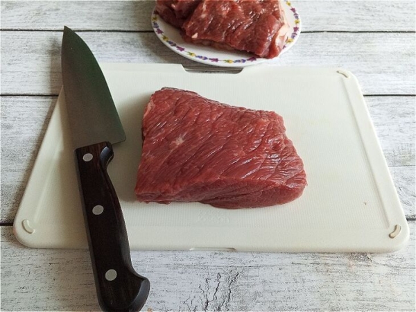 Ростбиф со сливочным маслом на овощной подушке #пушкинкулинар Ростбиф со сливочным маслом на овощной подушке #пушкинкулинар