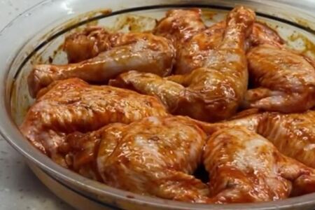 Куриные крылья с пастой кочудян Куриные крылья с пастой кочудян