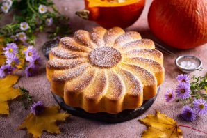 Быстрый сладкий пирог на кефире с тыквой