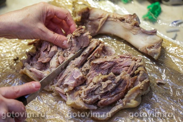 Рулет из рульки с куриной печенью Рулет из рульки с куриной печенью