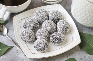 Конфеты "Бригадейро" Конфеты "Бригадейро"