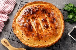 Бездрожжевой пирог с курицей Бездрожжевой пирог с курицей