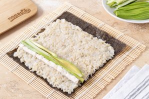 Роллы с бурым рисом Роллы с бурым рисом