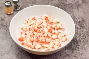 Закуска "Ракушки" из слоёного теста с крабовыми палочками Закуска "Ракушки" из слоёного теста с крабовыми палочками