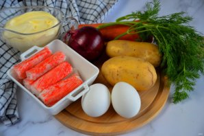 Салат "Мимоза" с крабовыми палочками Салат "Мимоза" с крабовыми палочками