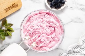 Ежевичное мороженое Ежевичное мороженое